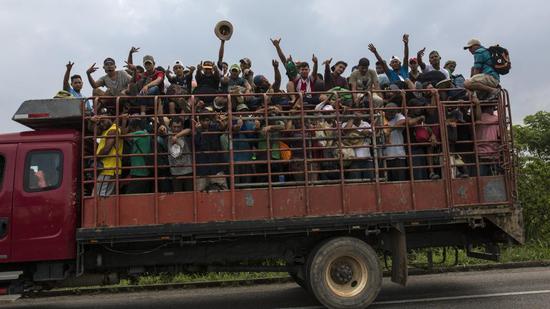 拉美移民大军止步墨西哥城 有人已经就地消失
