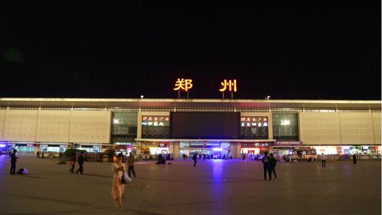 郑州火车站 (图片来源:摄图网)