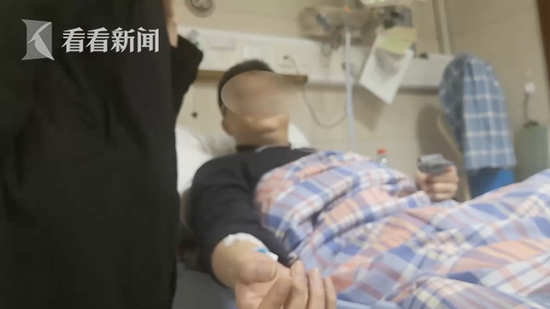 两名男子深夜点烧烤外卖 吃完嘴唇发紫倒下