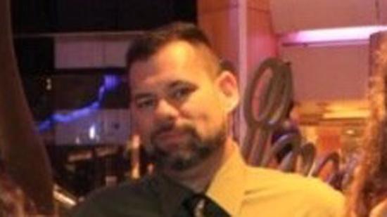 美老兵无心挡路道歉还遭枪击 与男子交火双双死亡