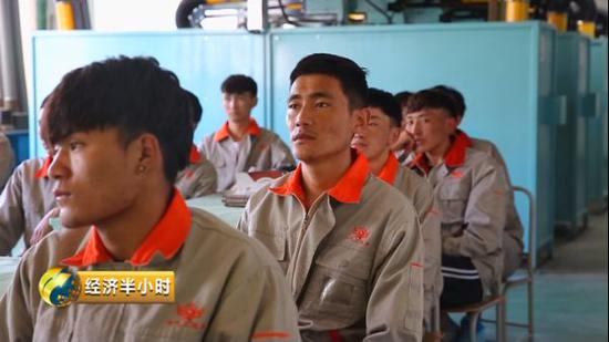 黑龙江技师学院:没毕业就找上门签就业合同,一毕业年薪突破20几万!