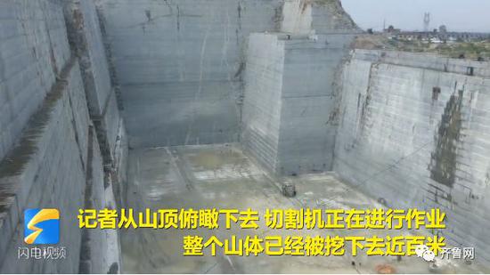 记者下山进入石料厂腹地,发现两侧的山路上,同样遍布着被刷了绿漆的石块。
