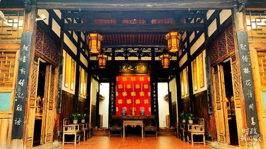 △严复故居正厅(总台央视记者程铖拍摄)