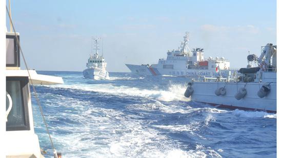 2019年,日本地方议员开船赴钓鱼岛,被中国海警船追击