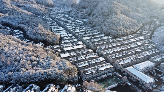  慶元縣濛洲街道同濟新村，雪後初霽。慶元縣融媒體中心 供圖