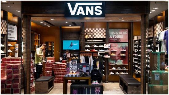 范斯(Vans)门店资料图(图源:CNN)