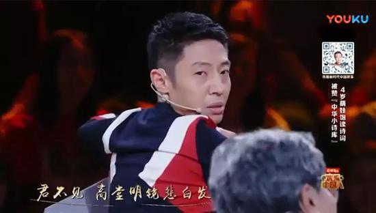 �������ı��飬�����ش�����˳Թ�Ⱥ�ڵľ��ȡ�