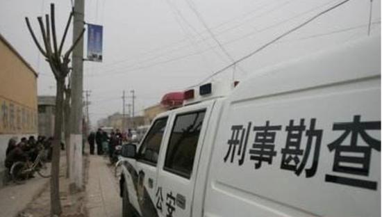 男子当证人频遭报复后 他揣了把剔骨刀等对方上门|被砸
