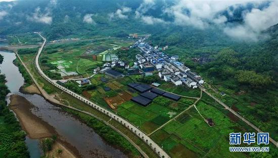 ▲中国的扶贫成就世界有目共睹。(新华社)
