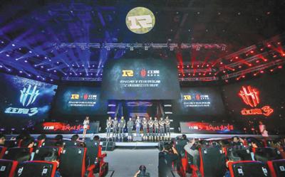 俄罗斯新开的赌场 人家的照片叫PS,我的只能叫美图秀秀