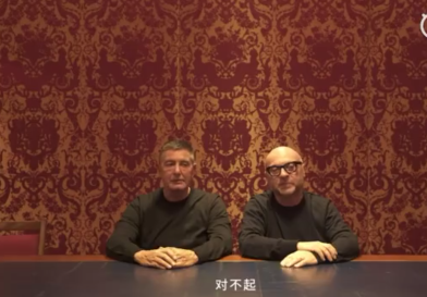 1542952709131910.png D&G两位创始人向全球华人道歉,用中文说“对不起”。