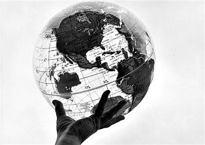 全球监控器的创造者和监控者