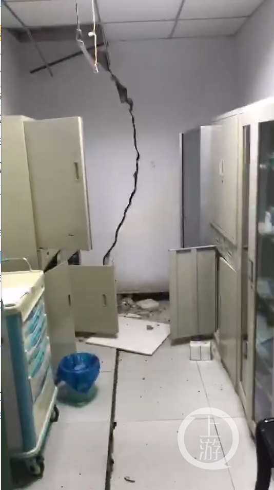 ▲宜宾6.0级地震导致房屋开裂。视频截图