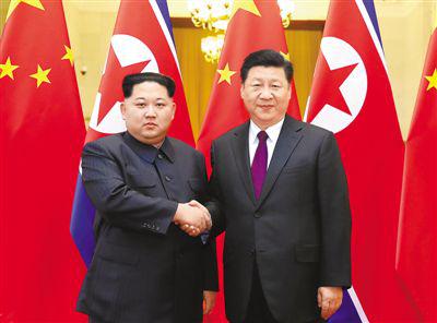 2018年3月25日至28日,应中共中央总书记、国家主席习近平邀请,朝鲜劳动党委员长、国务委员会委员长金正恩对我国进行非正式访问。访问期间,习近平同金正恩举行会谈。会谈前,习近平在人民大会堂北大厅为金正恩举行欢迎仪式。新华社记者 鞠鹏摄