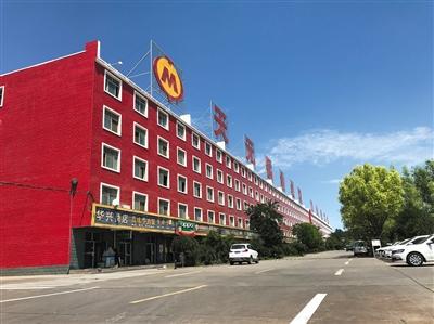 這家公司因賴小民被查遭遇抽貸:數(shù)千員工“放假”