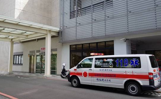 台湾一家医院突发持刀伤人案 3名医护人员被砍伤