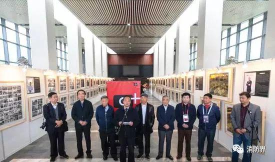 在北京国际摄影周分会场开幕式上