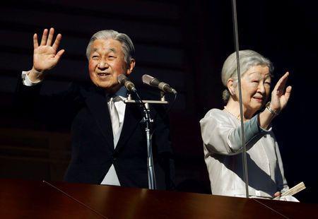 天皇明仁和皇后美智子(图 Via Reuters)