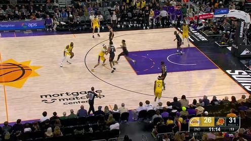 湖人惨败太阳 詹姆斯23+6 东契奇缺阵 狄龙25分 布克21+11