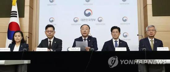 澳门赌场最多押多少钱 欧阳娜娜期中考试得满分傻笑两小时,却被网友吐槽偏科太严重?