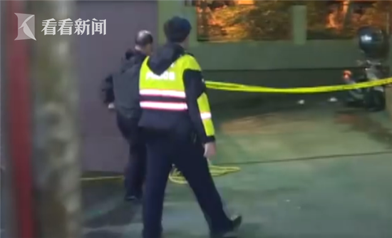 男子不满女友脚踏两只船 持刀杀害女友捅伤情敌