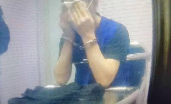 犯罪嫌疑人涉案3.8亿，看守所里想和病危母亲见