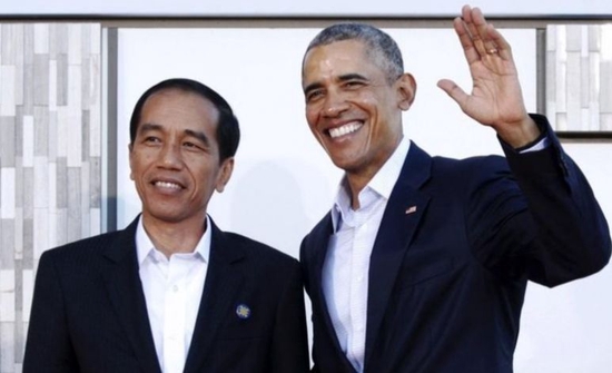 ·因为与奥巴马样貌相似，而且都出生于1961年，佐科（左）也一度被媒体称为“印尼奥巴马”。