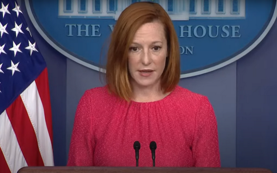 白宫新闻秘书珍·普萨基(Jen Psaki)在简报会上。视频截图