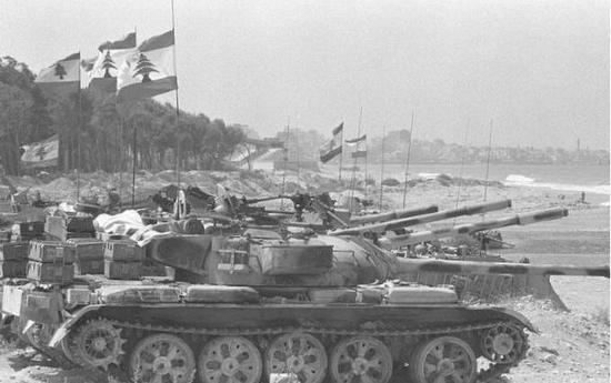 ▲1975年,黎巴嫩爆发内战