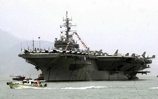  美国海 军小鹰级“星座号”航空母舰。