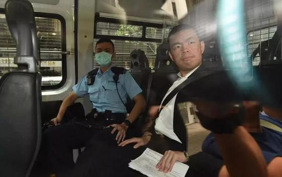 澳博集团是正规平台么,百丽私有化退市后 其子公司滔搏国际重归港股