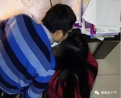 ▲监控视频显示小娜受到猥亵。