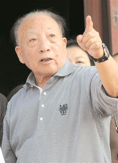 徐文荣说,他要一直干到死。