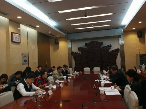 北京“两会”前政协委员关注的热点问题座谈会召开