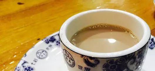 奶茶（红茶+牛奶）