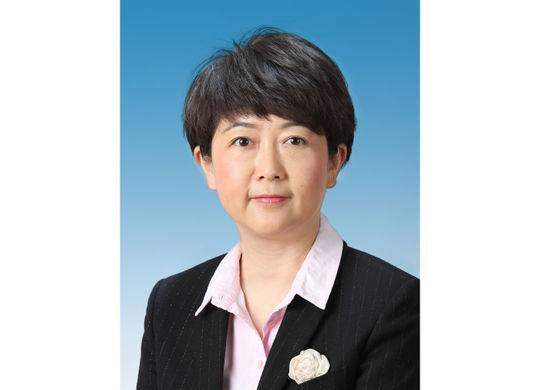 刘筱柳同志简历