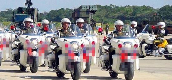 1519269934513214.jpg “宪兵勤务连警卫排”日前扩编成“宪兵快速反应连”。(资料照)