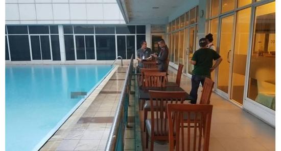 人民日报海外版-海外网:中国女游客泰酒店溺亡 警方:或系晕倒或滑倒所致