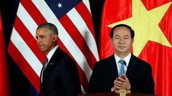 美航母45年后重返越南寻旧情 中国必须小心了