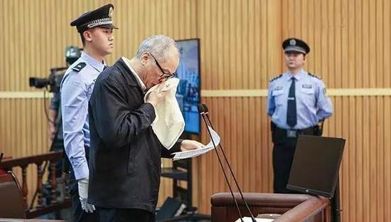 �������ڷ�ͥ�Ͻ������С�