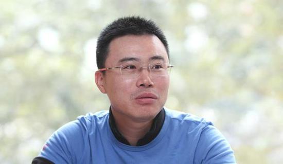 澎湃新闻:快播王欣出狱后首次露面 与姚劲波聊AI视频区块链