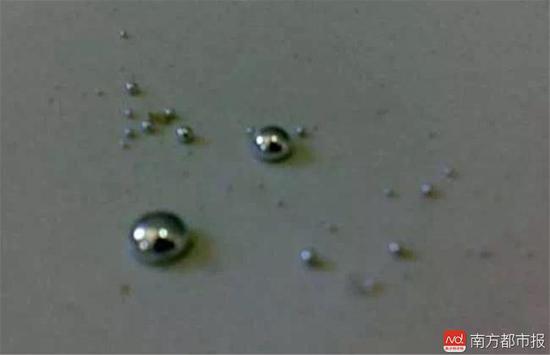 两岁女童量口温时咬断体温计:吐出玻璃 吞下水