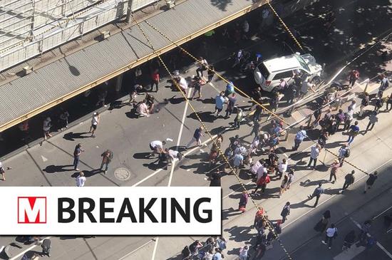 图片来源:英国镜报