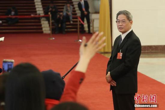 3月5日,中共中央台办、国务院台办主任张志军在十三届全国人大一次会议的“部长通道”上接受媒体采访。 中新社记者 韩海丹 摄