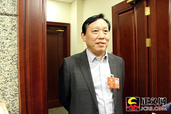 全国政协委员、国家林业局副局长刘东生。徐日丹 摄