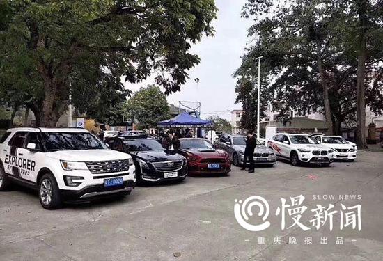 2月26日的关塘村成了豪车销售现场，朋友圈里转发着各种关于关塘村的消息。