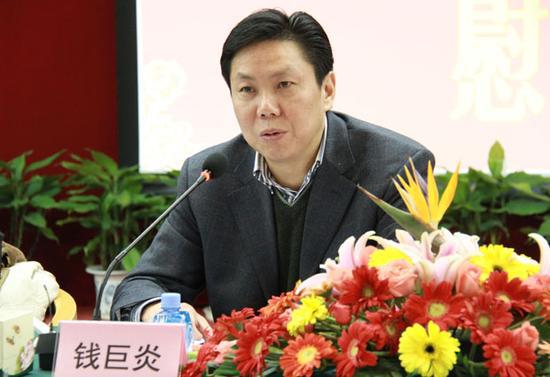 北京时间:主政财政厅9年的“财神爷”落马 35岁就升副厅级