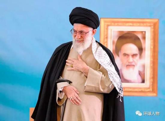而什叶派最高领袖正是哈梅内伊。这也就不难理解，为何人们会迁怒于他。