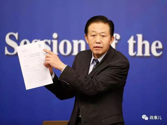 言毕,又引起了全场笑声。