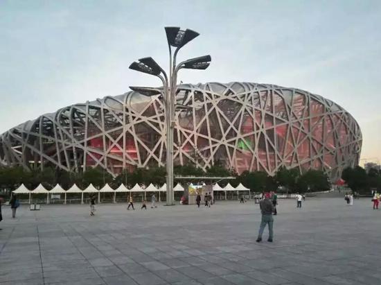 杨雨在北京时，跑步经常路过鸟巢和水立方。受访者供图